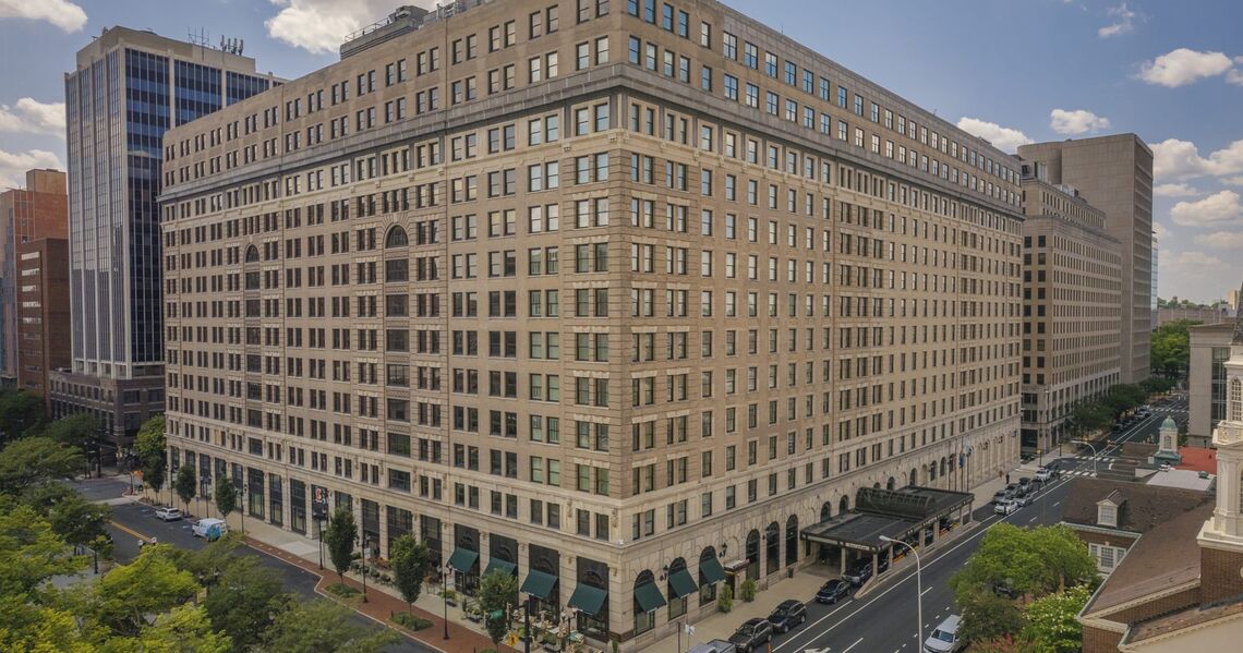 hotel du pont exterior 01